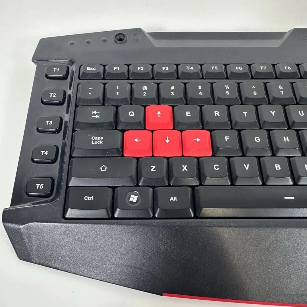 TT Esports Challenger Ultimate Professional Gaming Keyboard With Case And Strap
